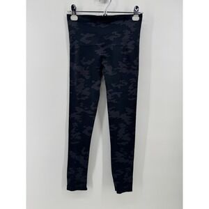 Spanx Leggings Women's Medium Black Camo Look At Me Now Seamless Shaping